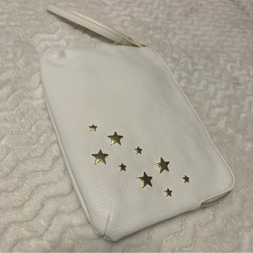 Cute, white wristlet